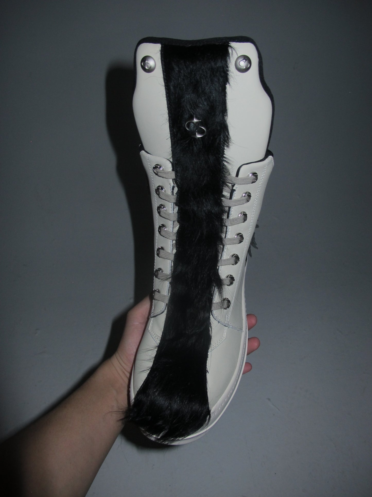 MOHAWK HORSEHAIR BOOTS WHITE