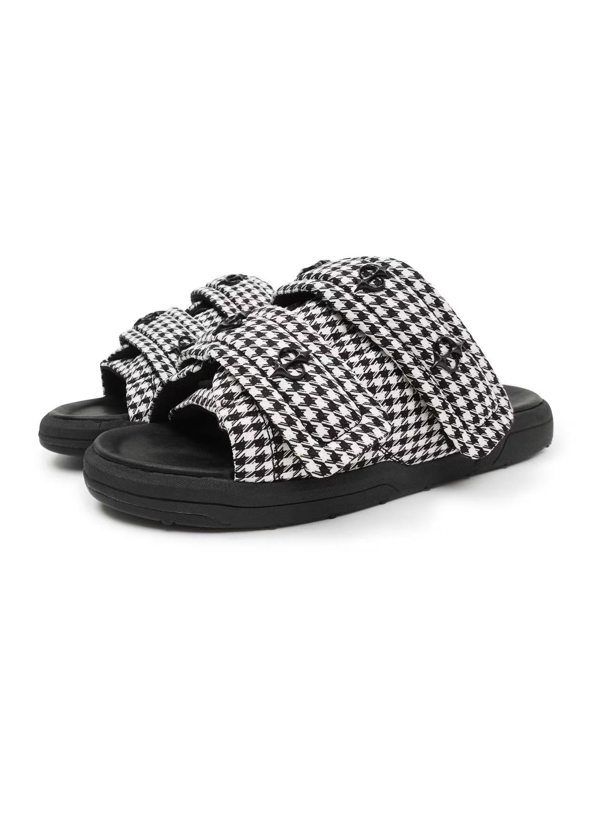 LE LOSANGE VUTURE SANDALS