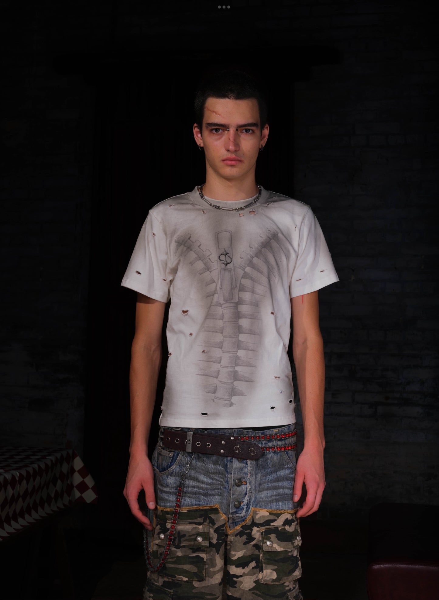 LE LOSANGE SKELETON TEE WHITE