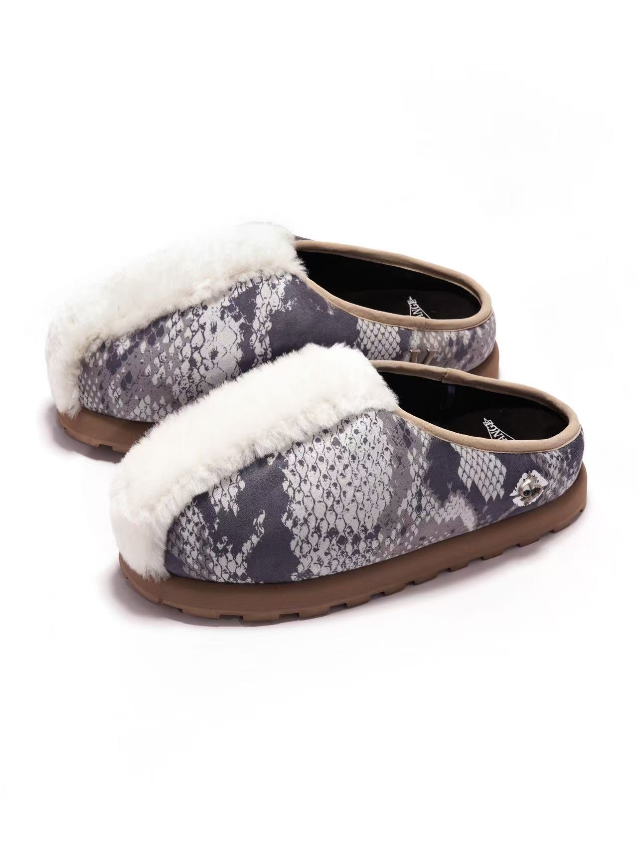 LE LOSANGE X VAKA BAGUETTE SLIPPERS