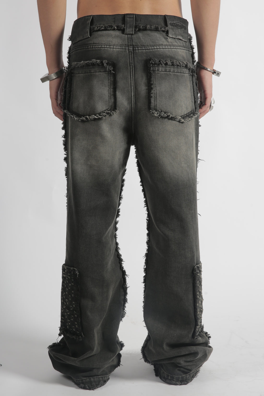 WASHED FLARED DENIM